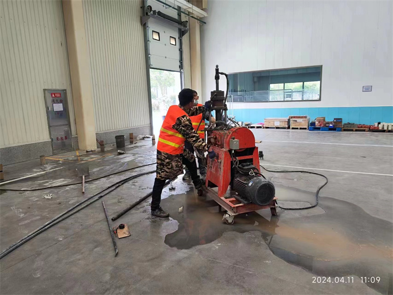 白银厂房地面下沉塌陷注浆加固施工